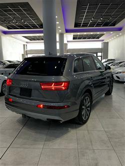 ئاودی Q7